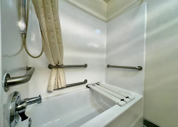 Best Western Red River Lodge Fargo Nd 2*