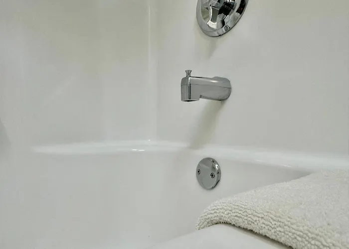 Best Western Red River Lodge Fargo Nd 2* Fargo